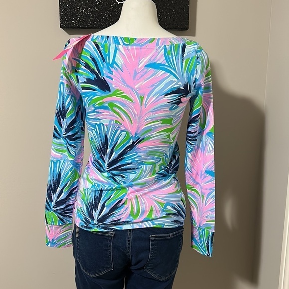 Lilly Pulitzer Aleah Top Gecko Green Beach Bash Shirt Coastal Beach XS NEW - Picture 7 of 10